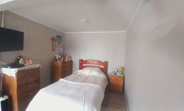 Dos dormitorios un baño