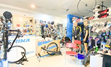 Local Comercial en Venta en Gran vitrina calle | 69 mt2 | Santa Isabel | Alas Propiedades