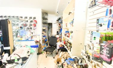 Local Comercial en Venta en Gran vitrina calle | 69 mt2 | Santa Isabel | Alas Propiedades