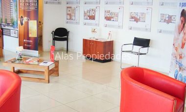 Local Comercial en Venta en Gran vitrina calle | 69 mt2 | Santa Isabel | Alas Propiedades