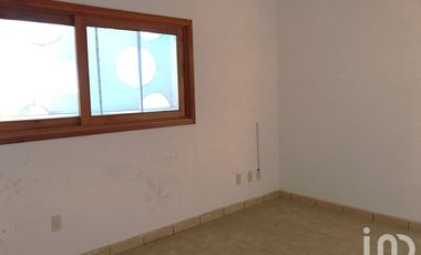 VENTA DE EDIFICIO IDEAL PARA CLINICA O CONSULTORIOS