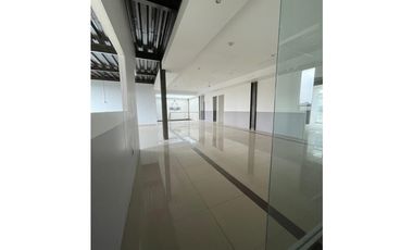 RENTA DE EDIFICIO EN AV LAS TORRES CASI ESQ CON AV TECNOLÓGICO