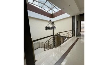 RENTA DE EDIFICIO EN AV LAS TORRES CASI ESQ CON AV TECNOLÓGICO
