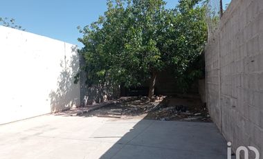 CASA EN VENTA EN FRACC CUMBRES DEL DEPORTE, DELICIAS CHIH