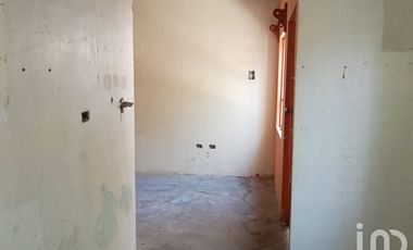 CASA EN VENTA EN FRACC CUMBRES DEL DEPORTE, DELICIAS CHIH