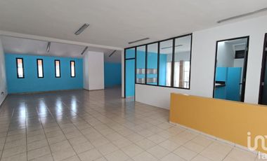 OFICINA EN PLANTA ALTA EN RENTA (Santa Lucia)