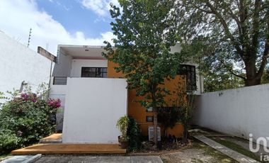 OFICINA EN PLANTA ALTA EN RENTA (Santa Lucia)
