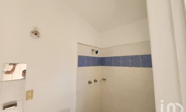 Casa en venta 3 recamaras Fracc Los colorines, Morelos con alberca