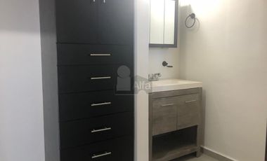 Casa sola en venta en Villas Coloniales, Apodaca, Nuevo León