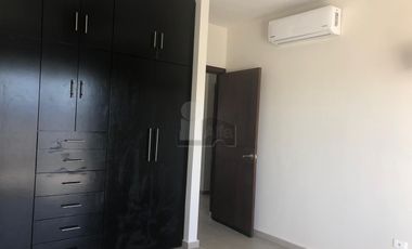 Casa sola en venta en Villas Coloniales, Apodaca, Nuevo León