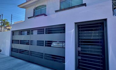 Hermosa Casa en Venta en Jardines Vallarta