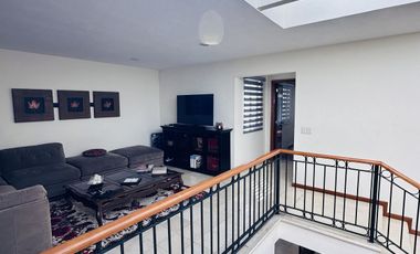 Hermosa Casa en Venta en Jardines Vallarta