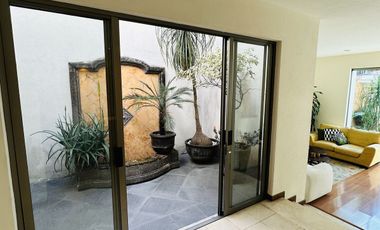 Hermosa Casa en Venta en Jardines Vallarta
