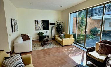 Hermosa Casa en Venta en Jardines Vallarta