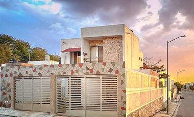 SE VENDE BONITA CASA DE 3 RECÁMARAS EN FRACC. BOSQUE REAL, CAMPECHE