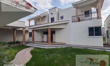 CASA EN VENTA