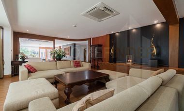Pool Villa in Sukhumvit