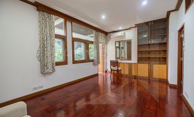 Pool Villa in Sukhumvit