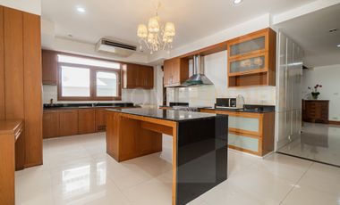 Pool Villa in Sukhumvit