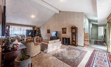 Casa en Venta en Lomas Hipódromo Naucálpan de Juarez