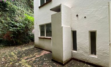 CASA EN RENTA EN LOMAS DE TECAMACHALCO