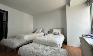 LINDO DEPARTAMENTO A LA VENTA EN VILLA SAUCES EN JESÚS DEL MONTE (S)