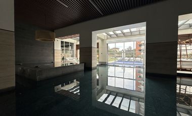 AMPLIO  DEPARTAMENTO EN RESIDENCIAL REAL DEL BOSQUE (S)
