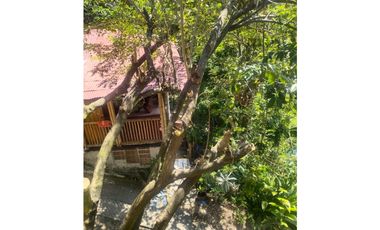 Maat vende Casa vacacional - Sasaima 3.180m2 $1.000Millones
