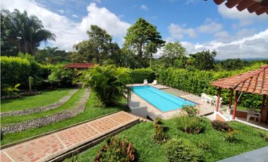SE VENDE CASA CAMPESTRE VIA ACAPULCO