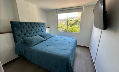 HERMOSO APARTAMENTO AMOBLADO EN EL POBLADO MEDELLIN AMPLIO E ILUMINADO