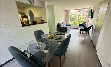 HERMOSO APARTAMENTO AMOBLADO EN EL POBLADO MEDELLIN AMPLIO E ILUMINADO