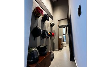 EXPECTACULAR FINCA MODERNA MUY CERCANA AL CASCO URBANO