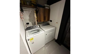 EXPECTACULAR FINCA MODERNA MUY CERCANA AL CASCO URBANO