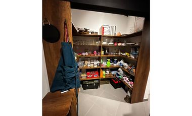 EXPECTACULAR FINCA MODERNA MUY CERCANA AL CASCO URBANO