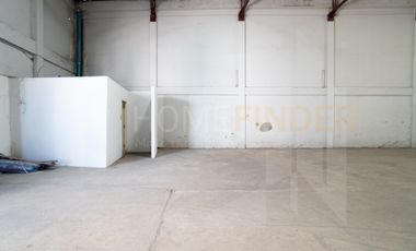 Warehouse in Sukhumvit