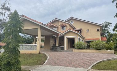Casa en venta en Clayton - Ph Los Senderos de Camino de cruces