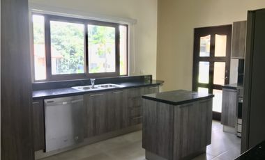 Casa en venta en Clayton - Ph Los Senderos de Camino de cruces