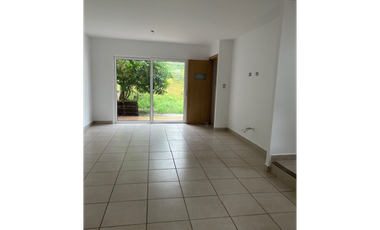 VENDO CASA EN PH VICTORIA EN  BRISAS DEL GOLF