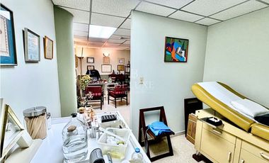 VENTA DE OFICINA COMERCIAL, EN VIA ESPAÑA PLAZA SAN FERNANDO (8)