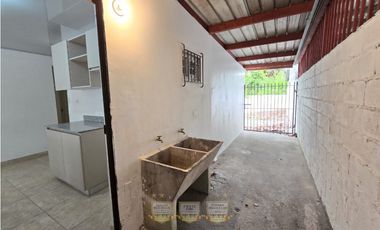 Venta de casa en Cerro Viento con Jardin