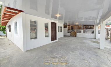 Venta de casa en Cerro Viento con Jardin