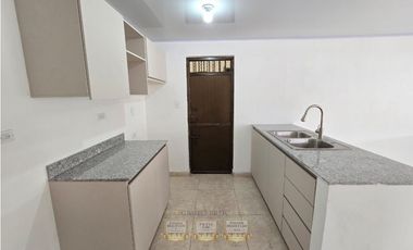 Venta de casa en Cerro Viento con Jardin