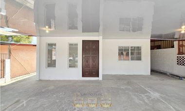 Venta de casa en Cerro Viento con Jardin