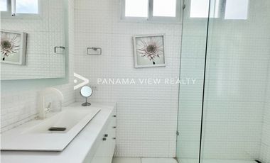 PACIFIC POINT PENTHOUSE / PUNTA PACIFICA / VENTA