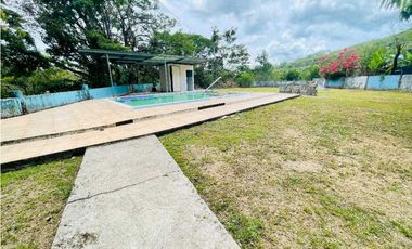VENTA DE CASA , VIVE EN EL ENCANTO DE BOQUETE  .