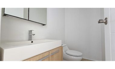 ALQUILER APARTAMENTO LINEA BLANCA AVENIDA BALBOA PH WATERS yl