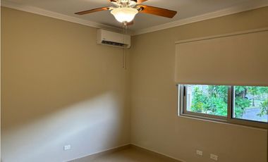 ALQUILER DE CASA EN CLAYTON - PH EMBASSY GARDENS