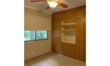 ALQUILER DE CASA EN CLAYTON - PH EMBASSY GARDENS