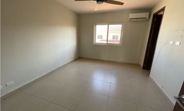 Casa Modelo Lyon en venta PH Reservas de Versalles - Remate Bancario