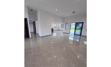 Hermosa Vivienda a la Venta Lista para estrenar